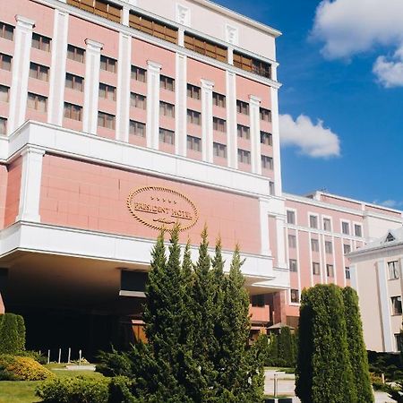 President Hotel Mińsk Zewnętrze zdjęcie